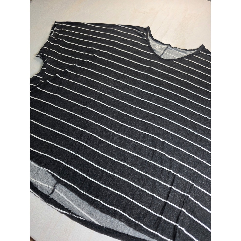 24/7 by Maurice's Black White Striped V-Neck Oversized Tee Top 3X Classic Boho
